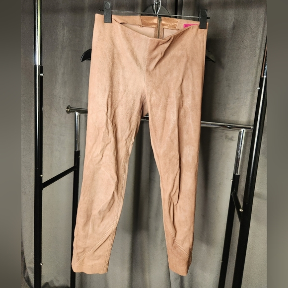 Alice + Olivia Beige Leather Cropped Pants (Rare ss 2011) size 2 - Picture 2 of 11